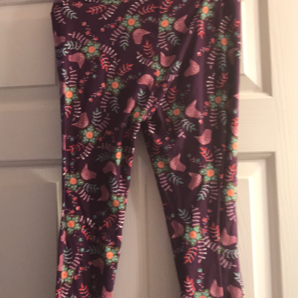 Lularoe bird leggings is